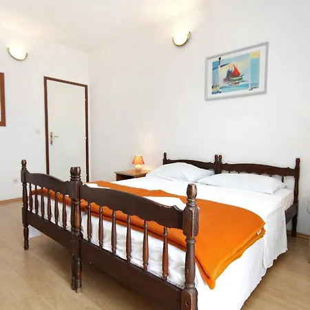 Molunat 3544f Apartment Gruda