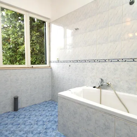 Apartment Molunat 3544f
